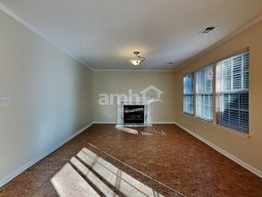 325 Windsong Dr in Greenville, SC - Foto de edificio - Building Photo