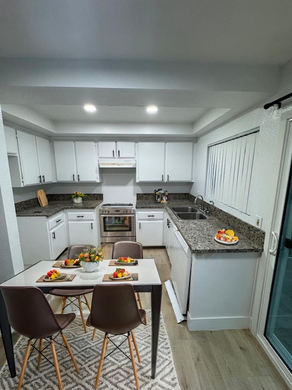 8402 Larson Ave in Garden Grove, CA - Building Photo - Building Photo