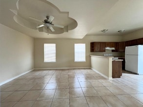 5310 Marcella Ave in Laredo, TX - Building Photo - Building Photo