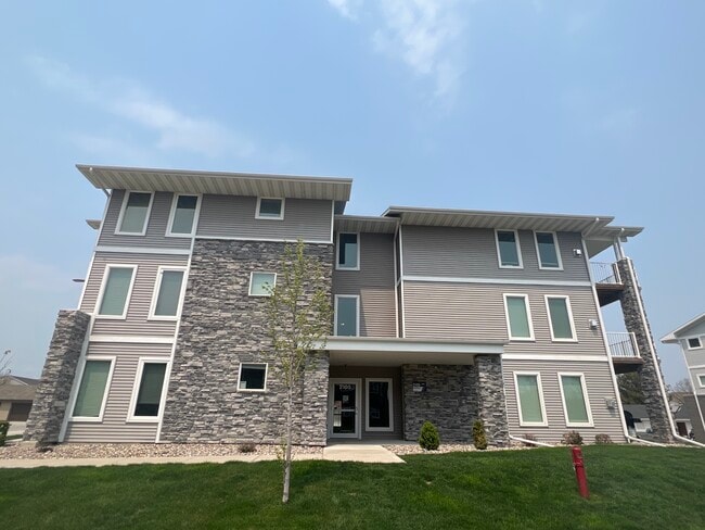 2041 Cottonwood Rd