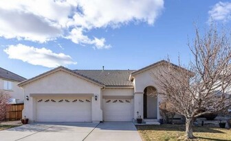 6747 Jaquenetta Dr in Sparks, NV - Building Photo