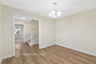 3332 Bonneville Dr in Charlotte, NC - Foto de edificio - Building Photo