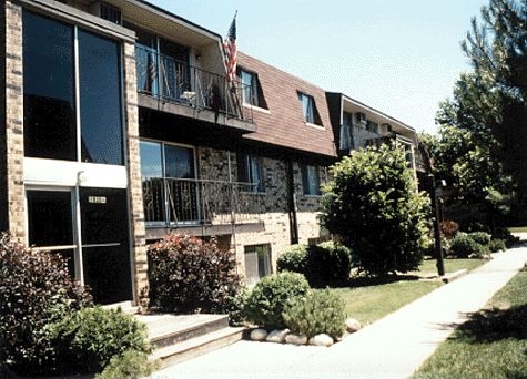 Orchard Hills Apartments in Hanover Park, IL - Foto de edificio