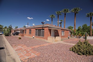 Red Brick Virginia Apartments