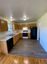 204 Betsinger Rd, Unit 10 in Sherrill, NY - Foto de edificio - Building Photo