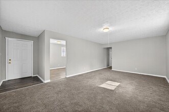 3319 N Hawthorne Ln in Indianapolis, IN - Building Photo - Building Photo