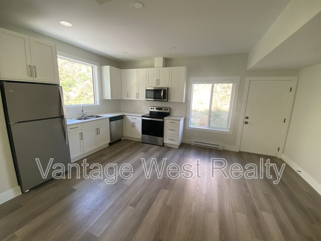 property at 1901 Northern Flicker Ct