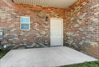 145 Bruin Dr in Florence, AL - Building Photo - Building Photo