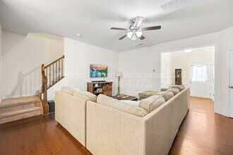 2452 Royal York Ave in Charlotte, NC - Foto de edificio - Building Photo