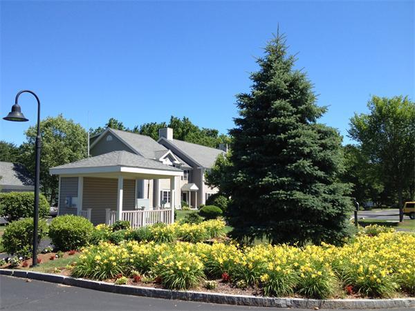 4 Abbott Ln-Unit -2 in Concord, MA - Foto de edificio - Building Photo