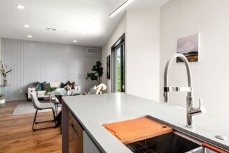 213 Condor St, Unit #1 in Boston, MA - Building Photo - Building Photo
