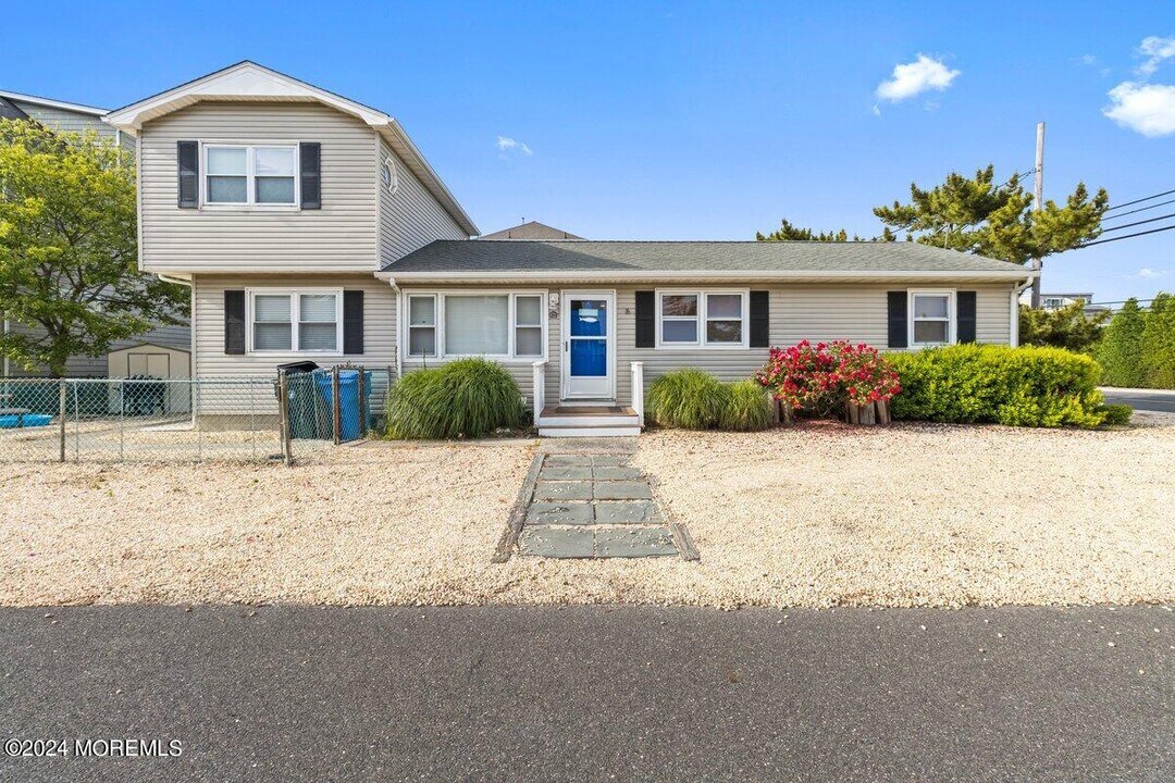 100 3rd Ave in Normandy Beach, NJ - Building Photo