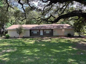 5015 Lillian Hwy in Pensacola, FL - Building Photo