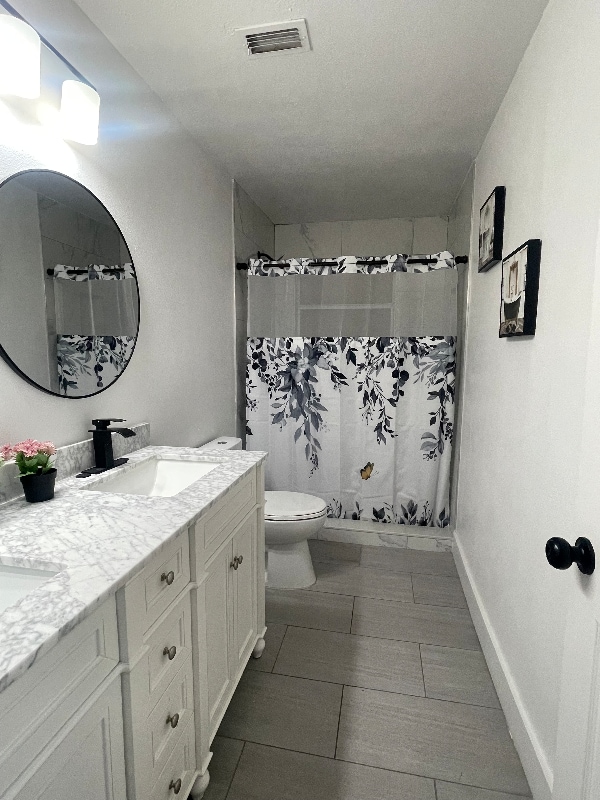 634 Meadowvale Dr in Orlando, FL - Foto de edificio - Building Photo