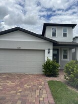 3085 Bella Vista Dr in Davenport, FL - Building Photo