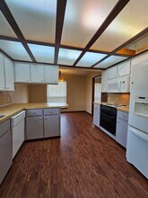 1927 Wilmington Ct in Norman, OK - Building Photo - Building Photo