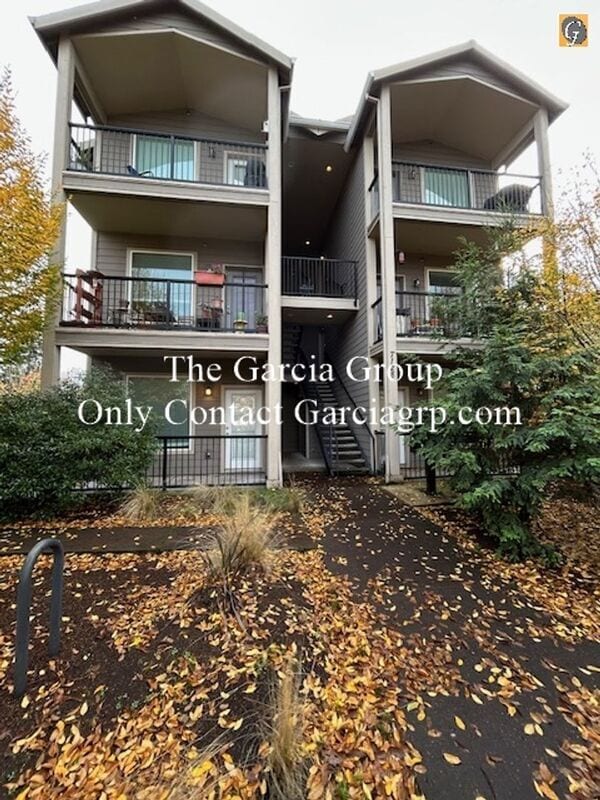 property at 7128 N Richmond Ave