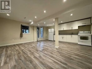 64 Ritva Ct in Richmond Hill, ON - Building Photo - Building Photo