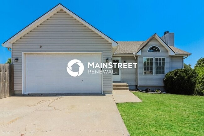 property at 19221 E 15th Terrace Ct N