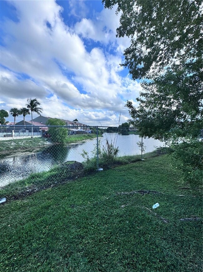 6225 SW 131st Ct in Miami, FL - Building Photo - Building Photo