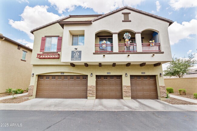 property at 2725 E Mine Creek Rd