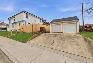 1036 N Parker Ave in Indianapolis, IN - Building Photo - Building Photo