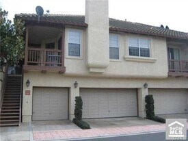 13366 Verona in Tustin, CA - Building Photo