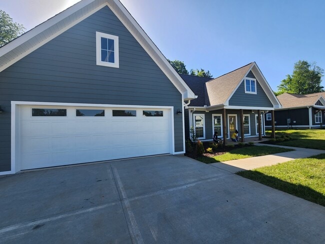 526 Cottage Way in Cookeville, TN - Building Photo - Building Photo