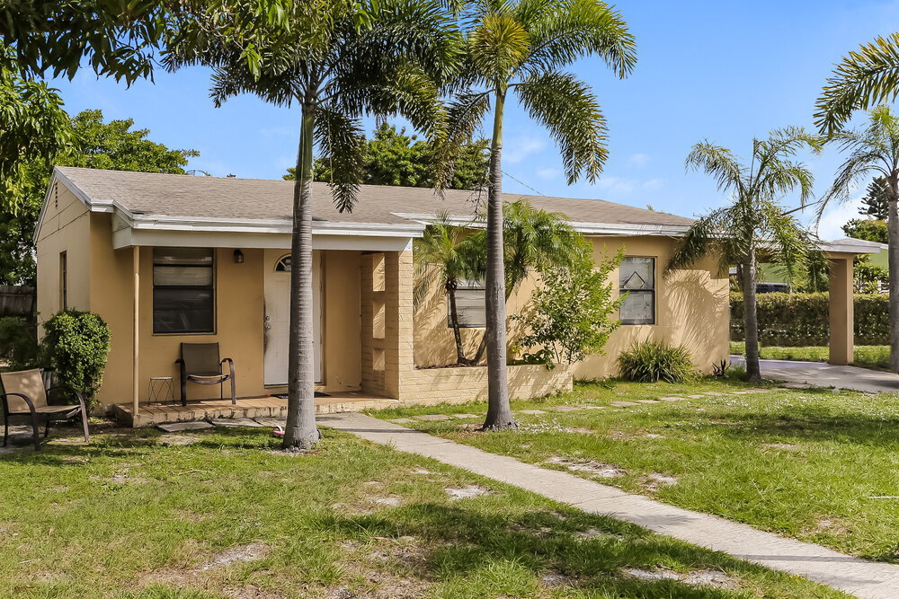 1428 S D St in Lake Worth Beach, FL - Building Photo