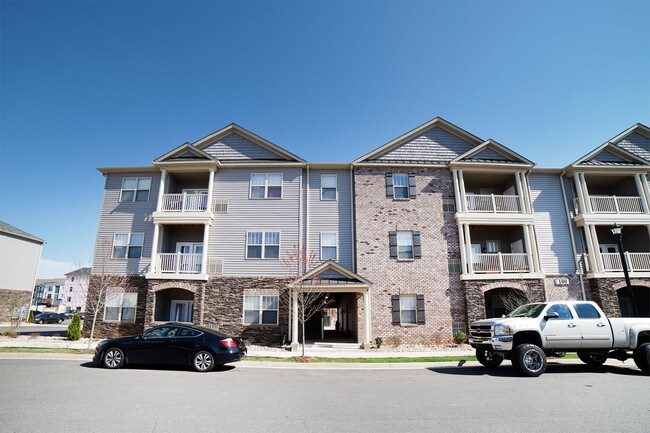 120 Portico Street-Unit -204 in Lynchburg, VA - Building Photo - Building Photo