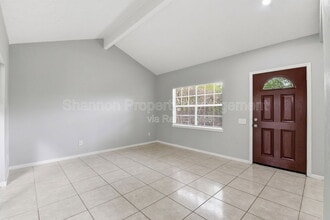 4702 N Cashel Cir in Houston, TX - Foto de edificio - Building Photo