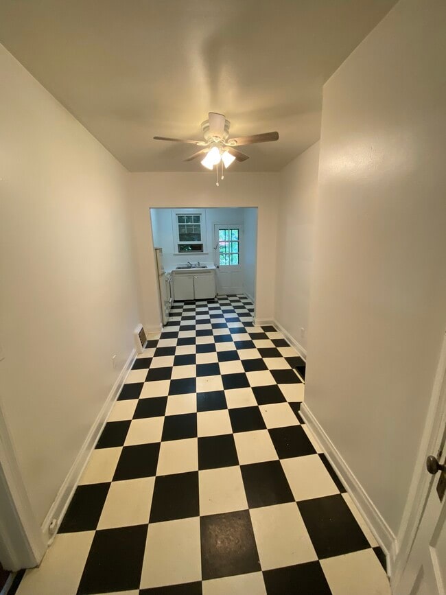 450 Chestnut St, Unit 1 in Meadville, PA - Foto de edificio - Building Photo