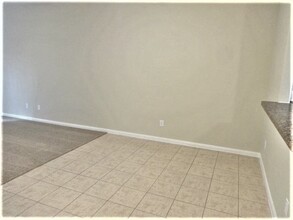 914 Paradise Rd in Baytown, TX - Building Photo - Building Photo