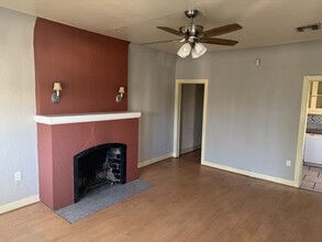 722 W Moreland St, Unit 722 in Phoenix, AZ - Foto de edificio - Building Photo