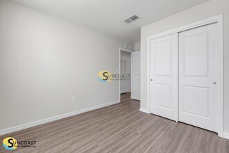 6479 Sweetbay Ln, Unit 101 in Jacksonville, FL - Foto de edificio - Building Photo