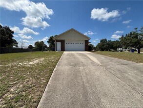 201 Stonewall St in Raeford, NC - Building Photo - Building Photo