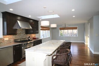 950 Rock Rimmon Rd in Stamford, CT - Building Photo - Building Photo