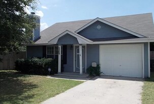 2209 Dickens Dr in Killeen, TX - Building Photo