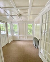 147 Union St, Unit 1F in East Bridgewater, MA - Foto de edificio - Building Photo