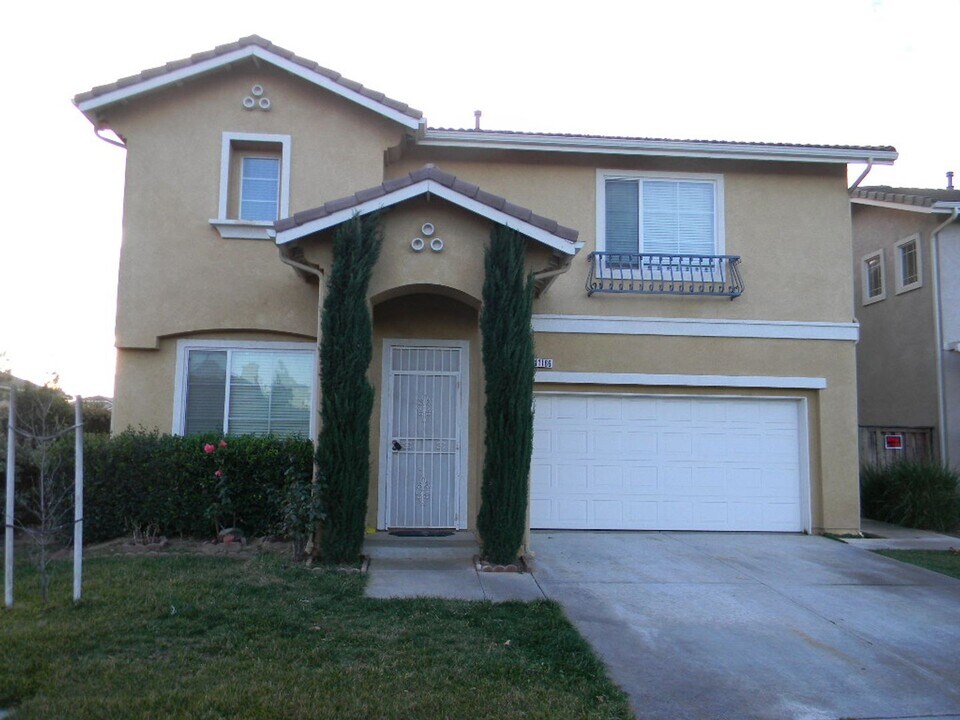 11166 Pondfield Ct in Riverside, CA - Building Photo