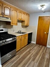 30 Worthen St in Chelmsford, MA - Building Photo - Building Photo