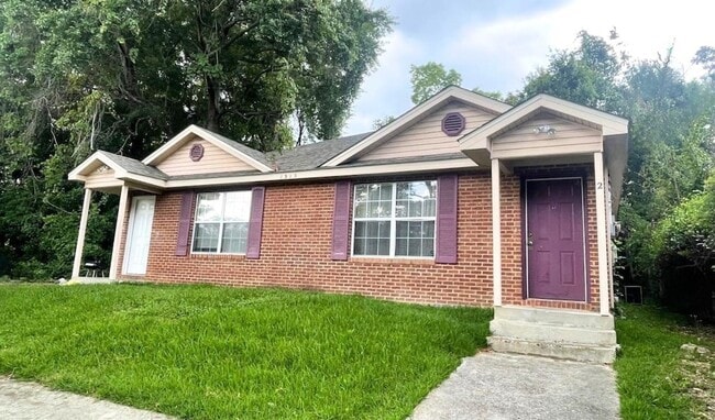 1315 Pinellas St in Tallahassee, FL - Building Photo - Building Photo