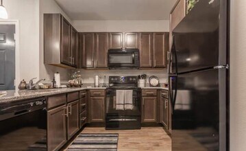 10919 Stancliff Rd in Houston, TX - Building Photo - Building Photo