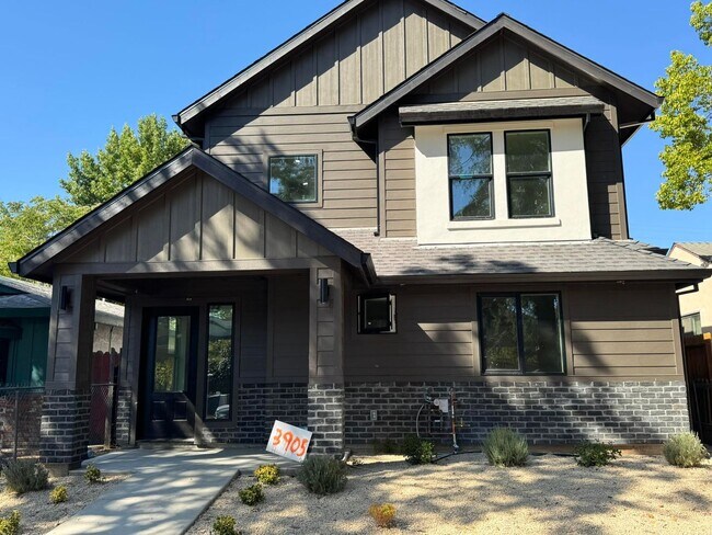 3905 1st Ave in Sacramento, CA - Building Photo - Building Photo