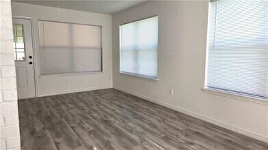 2709 Hyatt Ave in Springdale, AR - Building Photo - Building Photo