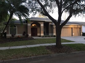 17711 Emerald Green Pl