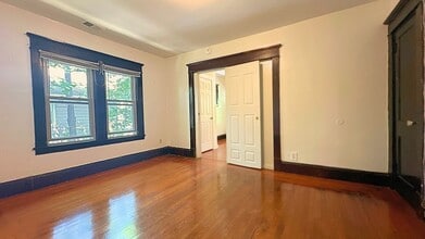 60 Lester St in Springfield, MA - Building Photo - Building Photo