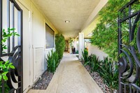 1 Briarcliff Ct in Rancho Mirage, CA - Foto de edificio - Building Photo