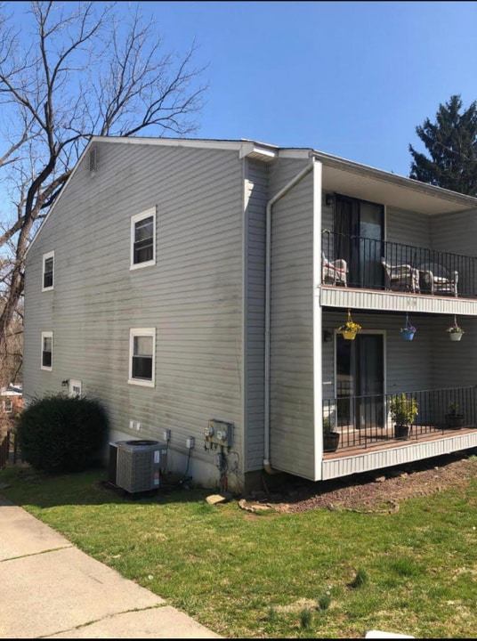 519 Gia Cir in Clifton Heights, PA - Building Photo