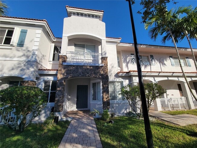 2761 SW 82nd Ave in Miramar, FL - Building Photo - Building Photo